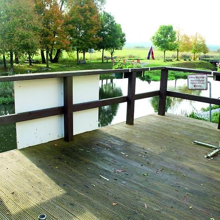 Ferienwohnung A Gaestehaus Muehlenstein Bad Sulze Exteriör bild